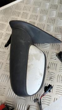 Retrovisor izquierdo