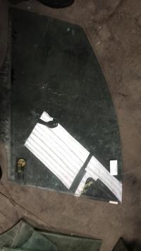 Vitre avant gauche
