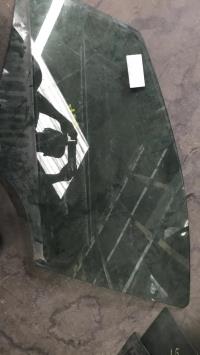 Vitre avant gauche