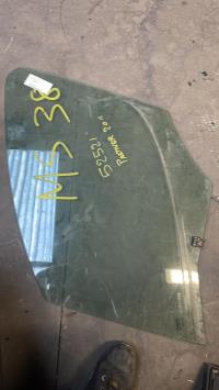 Vitre avant gauche