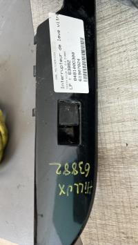 Interruptor de elevalunas delantero derecho