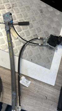 Leve vitre electrique avant droit