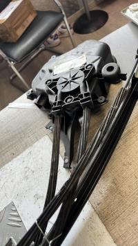 Leve vitre electrique avant gauche