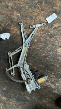 Leve vitre electrique avant gauche
