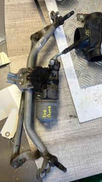 Moteur essuie glace avant