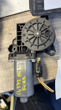 Moteur leve vitre avant droit