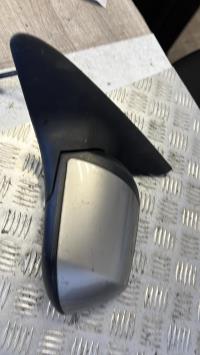 Retrovisor izquierdo