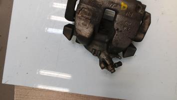 Pinza freni anteriore destra