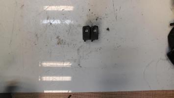 Interrupteur de leve vitre avant gauche