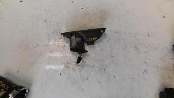 Interruptor de elevalunas trasero izquierdo