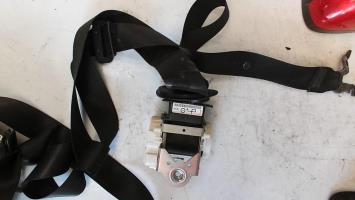 Ceinture avant droit
