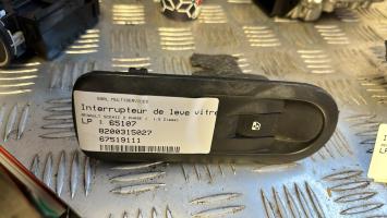 Interrupteur de leve vitre avant droit