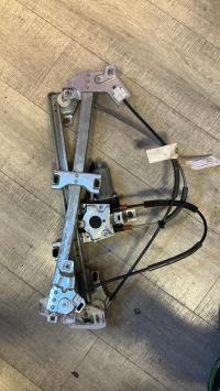 Leve vitre electrique avant droit