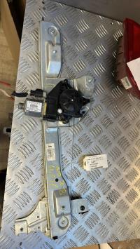 Leve vitre electrique avant droit
