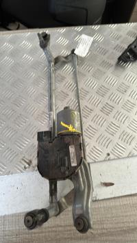 Moteur essuie glace avant