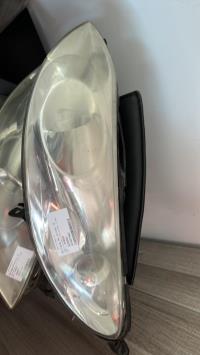 Optique avant principal gauche (feux)(phare)