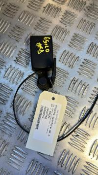 Attache ceinture arriere droit
