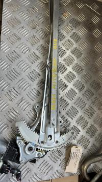 Leve vitre electrique avant gauche