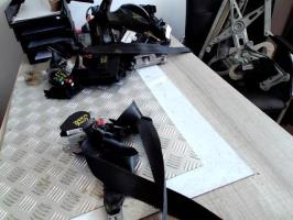 Ceinture avant gauche