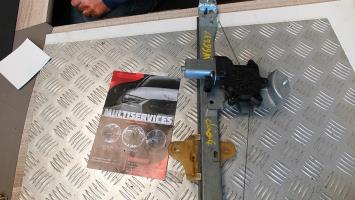 Leve vitre electrique avant gauche
