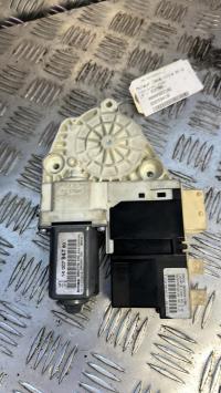 Moteur leve vitre avant gauche