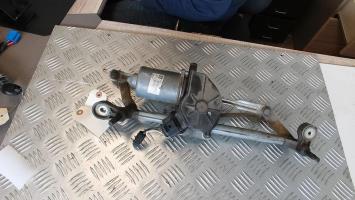 Moteur essuie glace avant