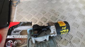 Motore tergicristallo anteriore