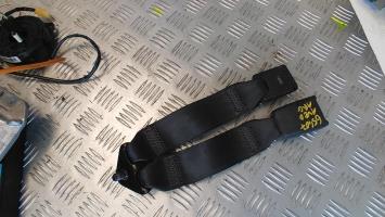 Attache ceinture arriere gauche