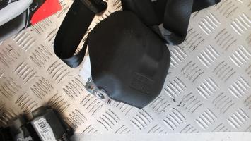 Ceinture arriere droit