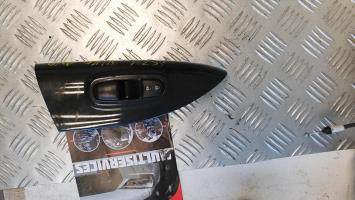 Interruttore lavacristalli anteriore destro