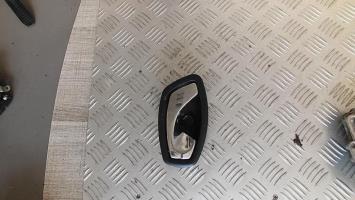 Poignee interieur arriere droit