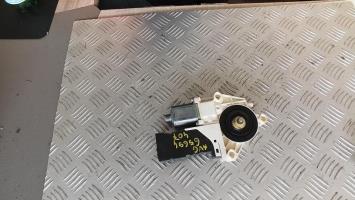 Moteur leve vitre avant gauche