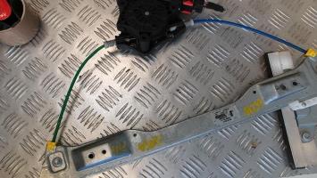Leve vitre electrique avant gauche