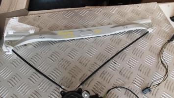 Leve vitre electrique avant droit