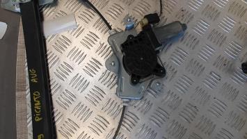 Alzacristalli elettrico anteriore sinistro