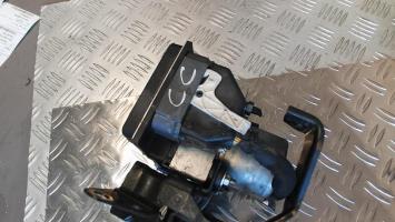 Bloc ABS (freins anti-blocage)
