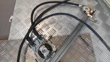 Alzacristalli manuale anteriore destro