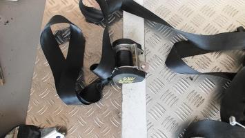 Ceinture arriere droit