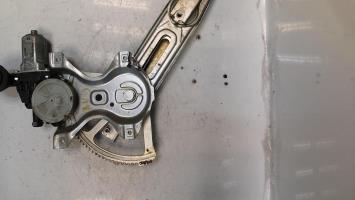 Leve vitre electrique avant droit