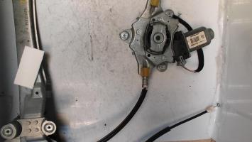 Leve vitre electrique avant gauche
