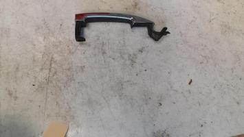 Poignee porte avant droit