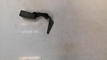 Attache ceinture arriere gauche