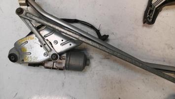 Motore tergicristallo anteriore