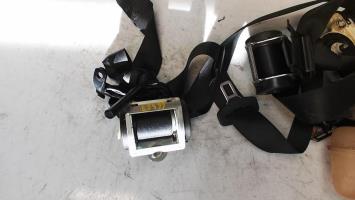 Ceinture avant droit