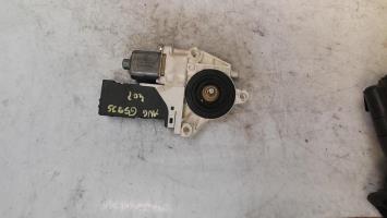 Moteur leve vitre avant gauche