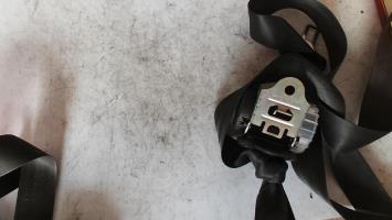 Ceinture arriere droit