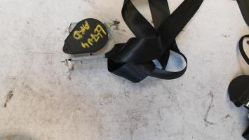 Ceinture arriere droit