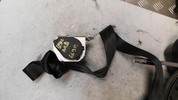 Ceinture arriere droit