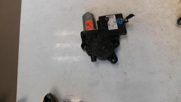 Moteur leve vitre avant droit