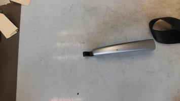 Poignee porte avant gauche